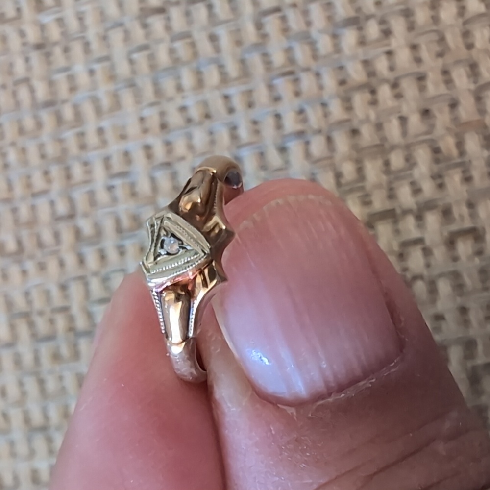 10k Gold and Diamond Antique Vintage Girls Ring Size US3